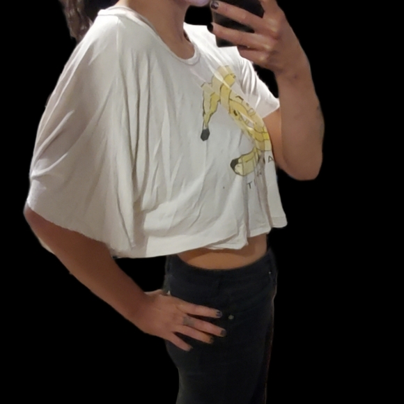 UNIF *Banana Split Batwing Distressed Asymmetrical Tee - Picture 2 of 8